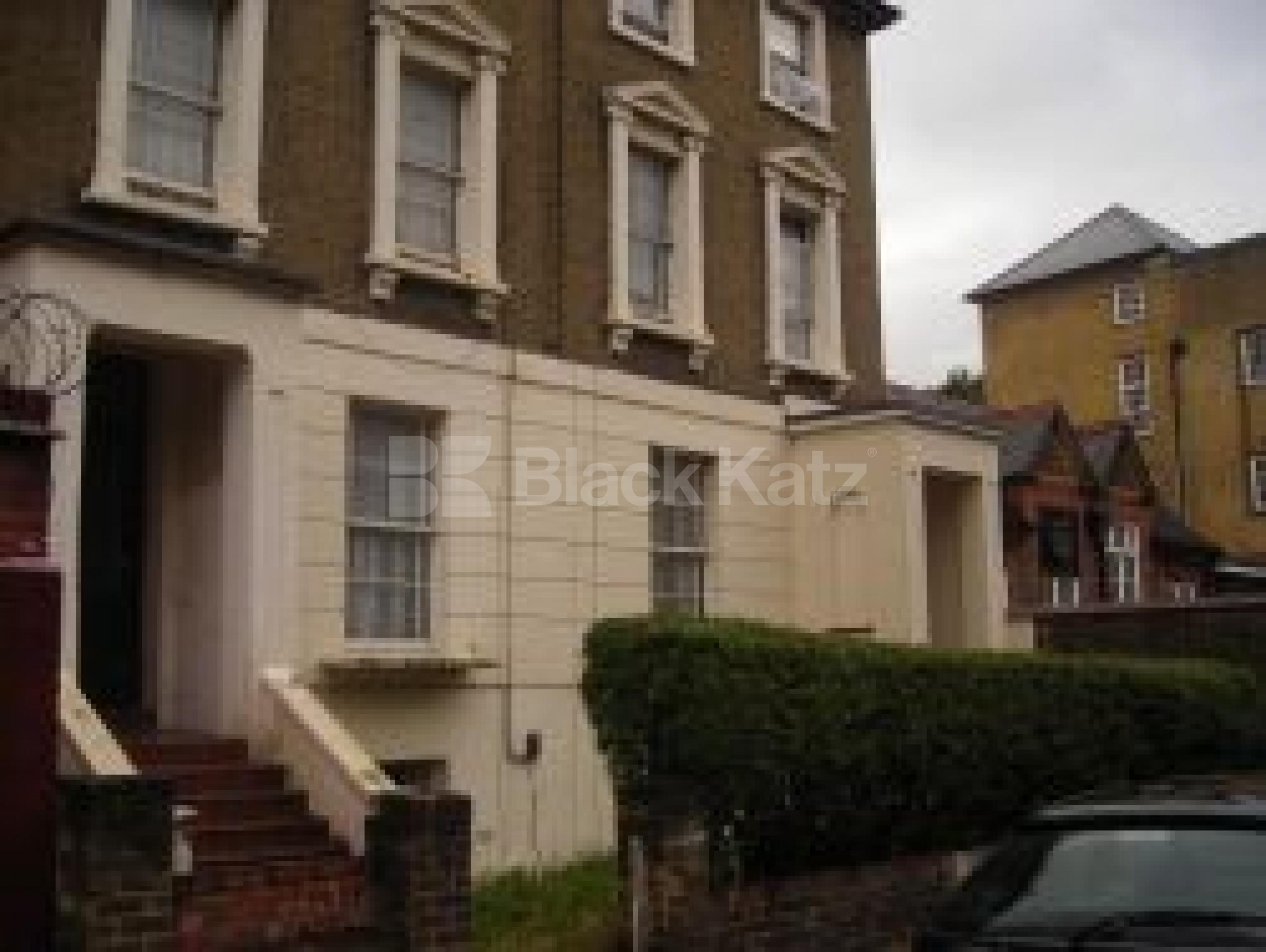 			NEW INSTRUCTION!, 2 Bedroom, 1 bath, 1 reception Flat			 Cliff Villas, CAMDEN  NW1